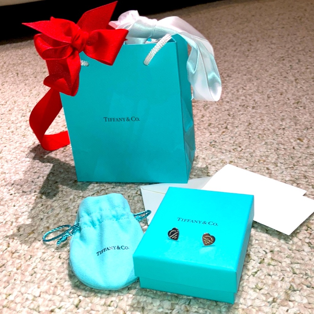 Tiffany & co heart silver earrings new